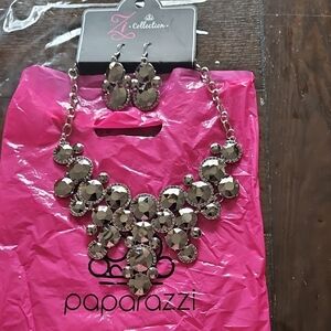 Paparazzi Glamorous Silver Necklace and Earring Set